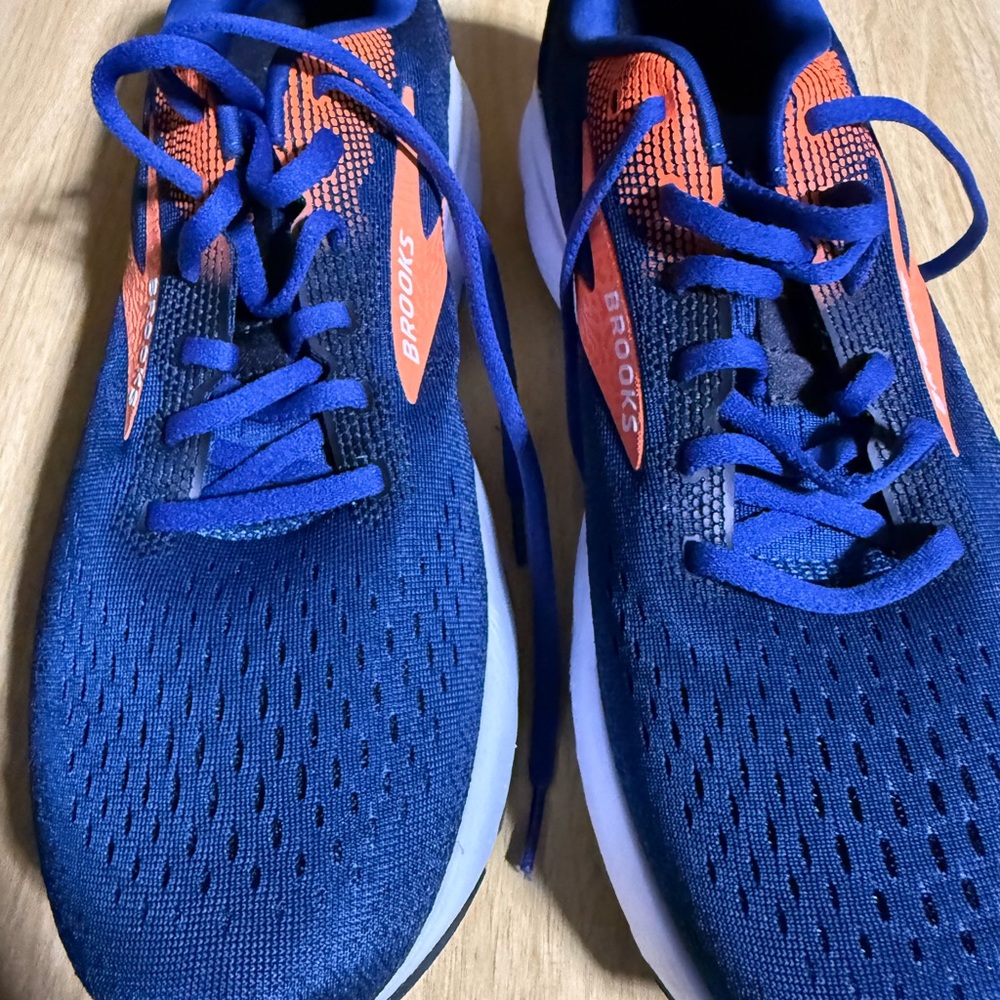 Men’s Brooks Running Shoes – Size 12 (Medium D) – Excellent Condition